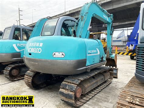 kobelco sk60 weight